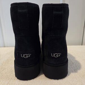 Ugg Classic Mini II